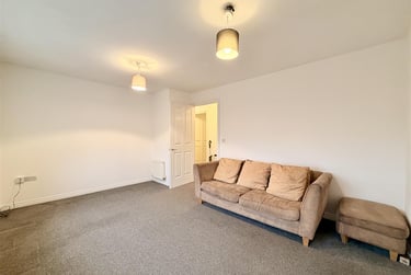 2 bed flat, Olga Court, St Anns, Nottingham, NG32NH - Image 8